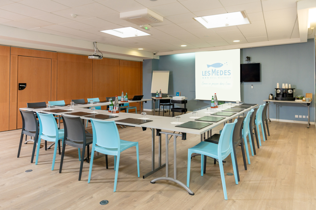 salle reunion les medes 1